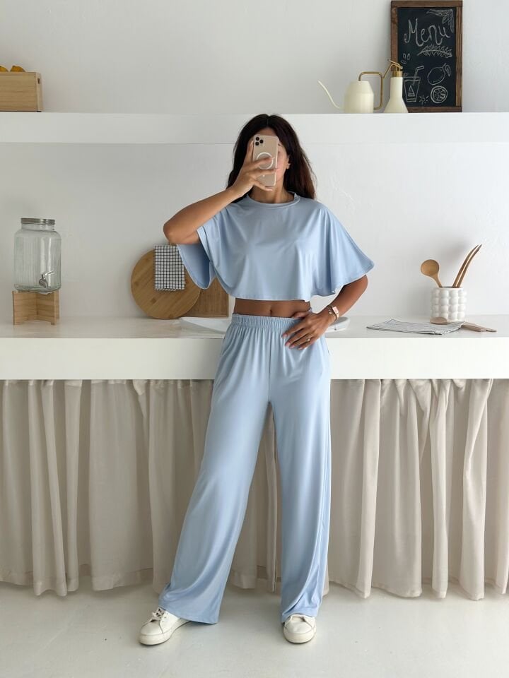 YAZLIK YUMUŞACIK DOKULU ALT ÜST TAKIM / ÜST YARASA TSHİRT- ALT BAGGY UZUN PANTOLON XL - BEBE MAVİSİ