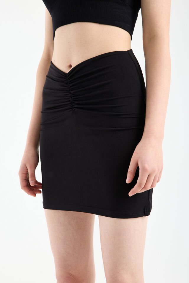 Kadın Önü Büzgülü İçi Astarlı Likralı  Drapeli Sandy Kumaş Mini Etek WM L - SİYAH