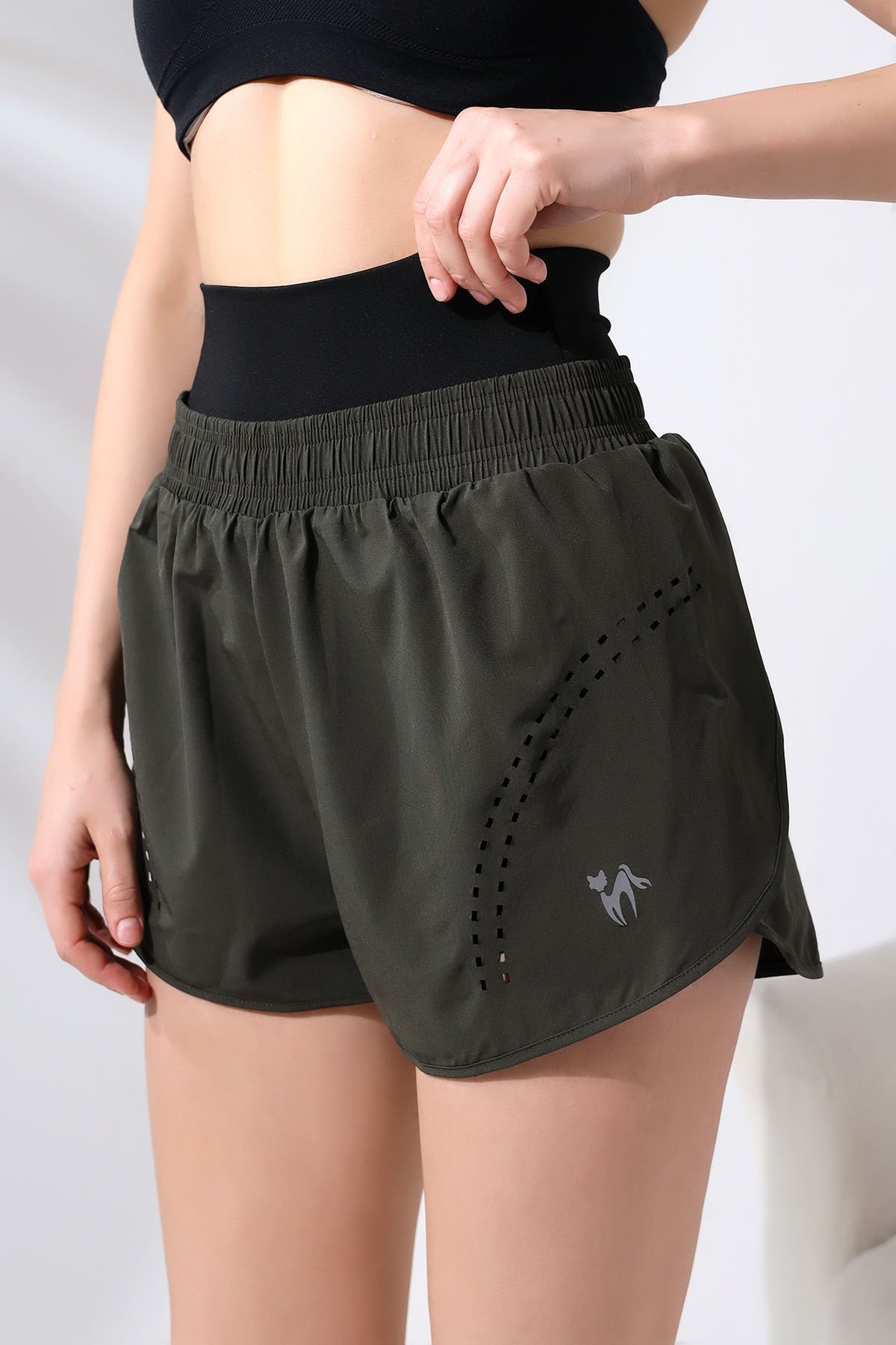 Kadın Lazer Detaylı Havuz ve Deniz Şortu HAKİ  - XL