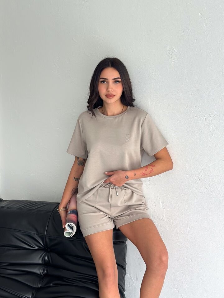 Kadın Tavşan NakışlıGünlük Kullanıma Uygun Şortlu Takım 2463 S - BEJ