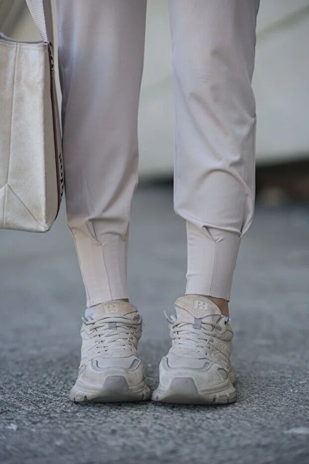 Kadın Yazlık Scuba Dalgıç 8Cm Lastik Kemerli Paça Pile Detaylı Eşofman Altı WM M - BEJ