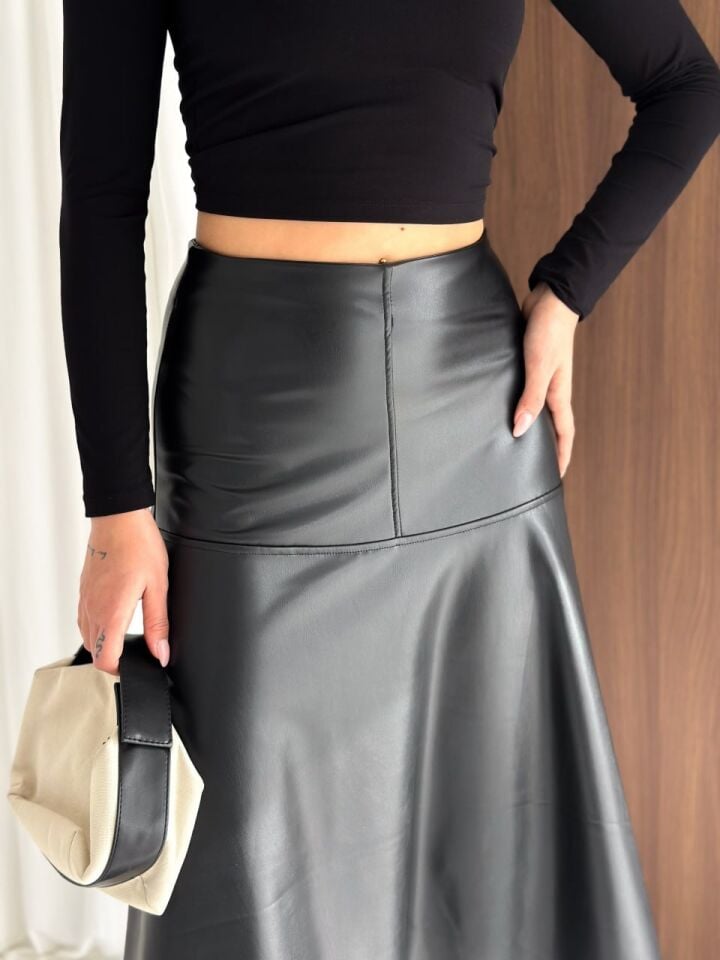 Parçalı Deri Etek / Suni Deri Kloş Etek Tam Boy 80 Cm 2724 SİYAH - XL
