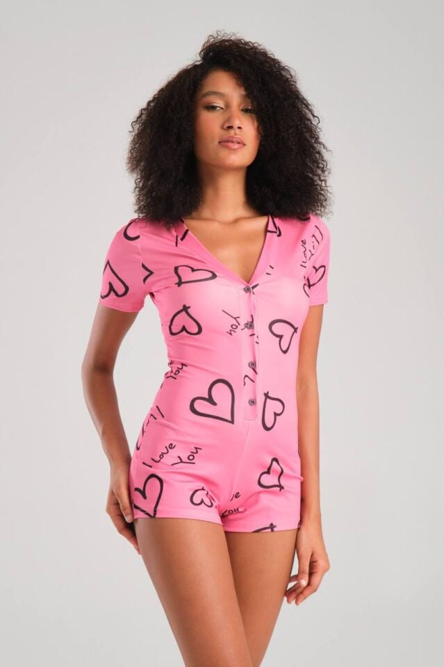 Kadın Desenli ve Düğmeli Kısa Kol Tulum Gecelik T4 XS - PEMBE SİYAH KALP DESENLİ