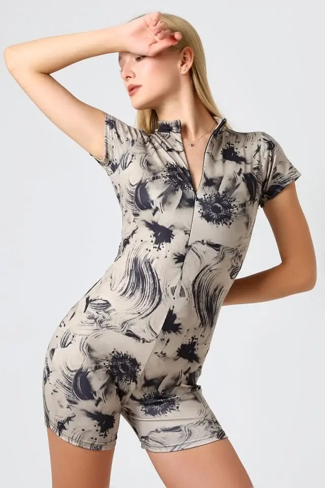 DESENLİ KISA KOLLU SPOR VE GÜNLÜK TULUM XS - SOFT RENKİ ÇOK RENKLİ