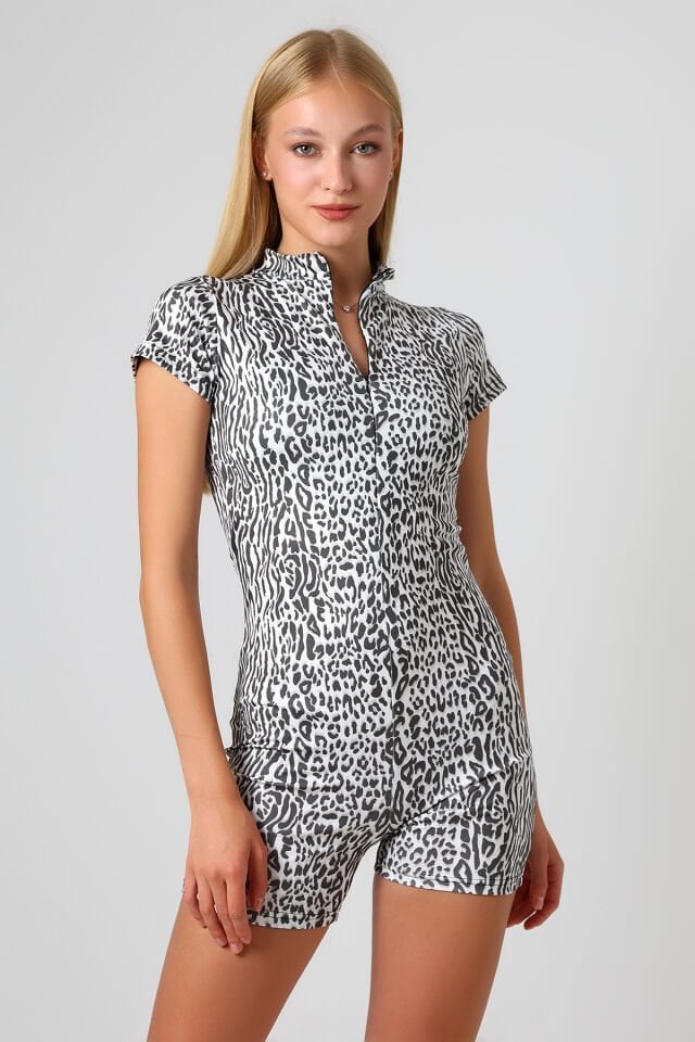 Kadın  Havuz ve Deniz  Sıfır Kol Yüzücü Şortlu Tulum 2XL - AÇIK LEOPAR METALİK