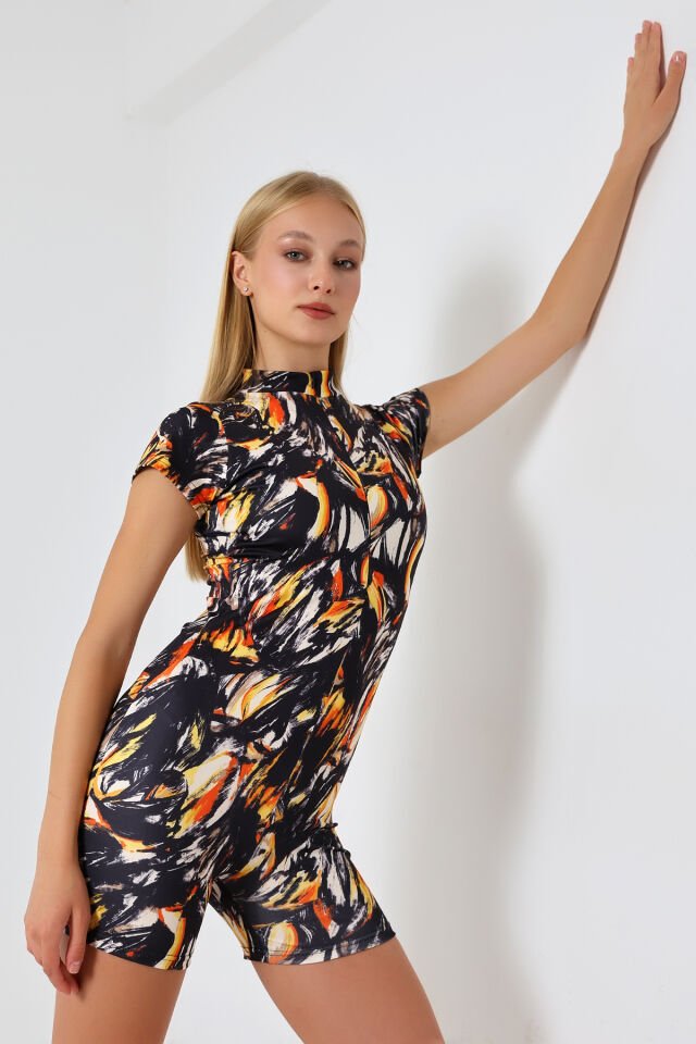 Kadın  Havuz ve Deniz  Sıfır Kol Yüzücü Şortlu Tulum 2XL - ÇOK RENKLİ