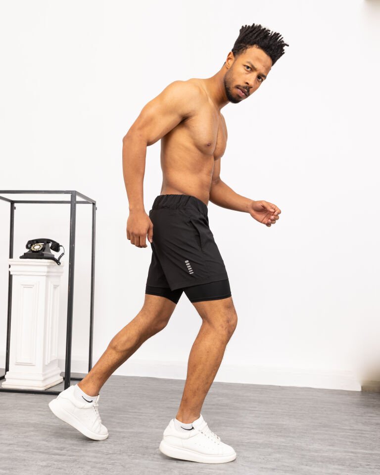 Winmoda İçten Taytlı Erkek Spor Şortu – Cepli Esnek Performans Model SİYAH - L