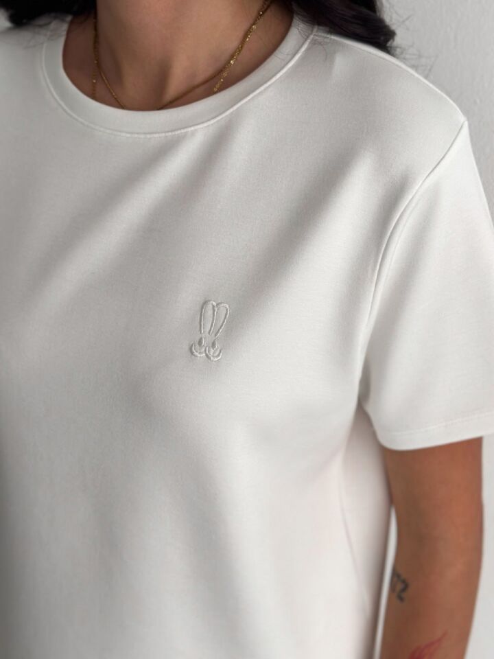 Kadın Tavşan Nakışlı Hafif Baggy  Kısa Kollu  Günlük Takım 2464 XL - BEYAZ