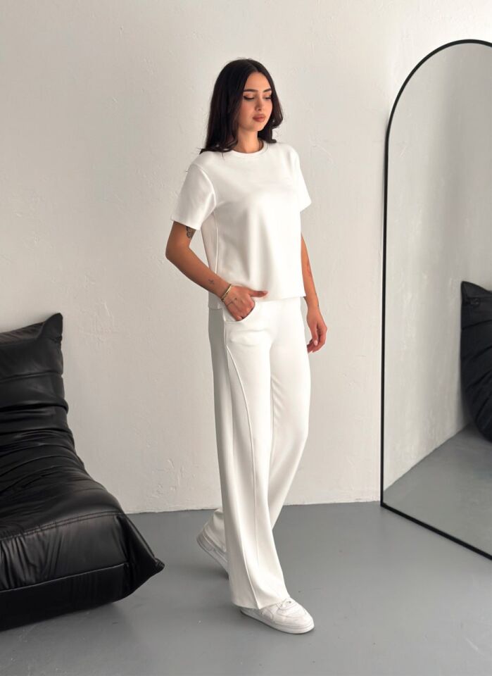 Kadın Tavşan Nakışlı Hafif Baggy  Kısa Kollu  Günlük Takım 2464 XL - BEYAZ