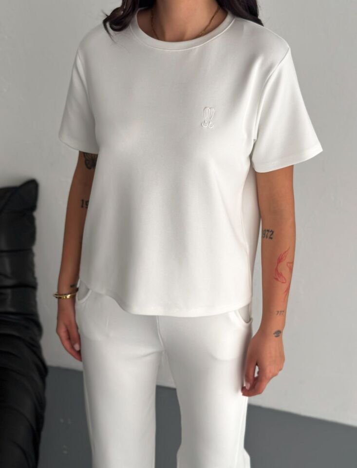 Kadın Tavşan Nakışlı Hafif Baggy  Kısa Kollu  Günlük Takım 2464 XL - BEYAZ