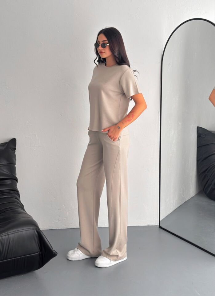 Kadın Tavşan Nakışlı Hafif Baggy  Kısa Kollu  Günlük Takım 2464 XL - BEJ