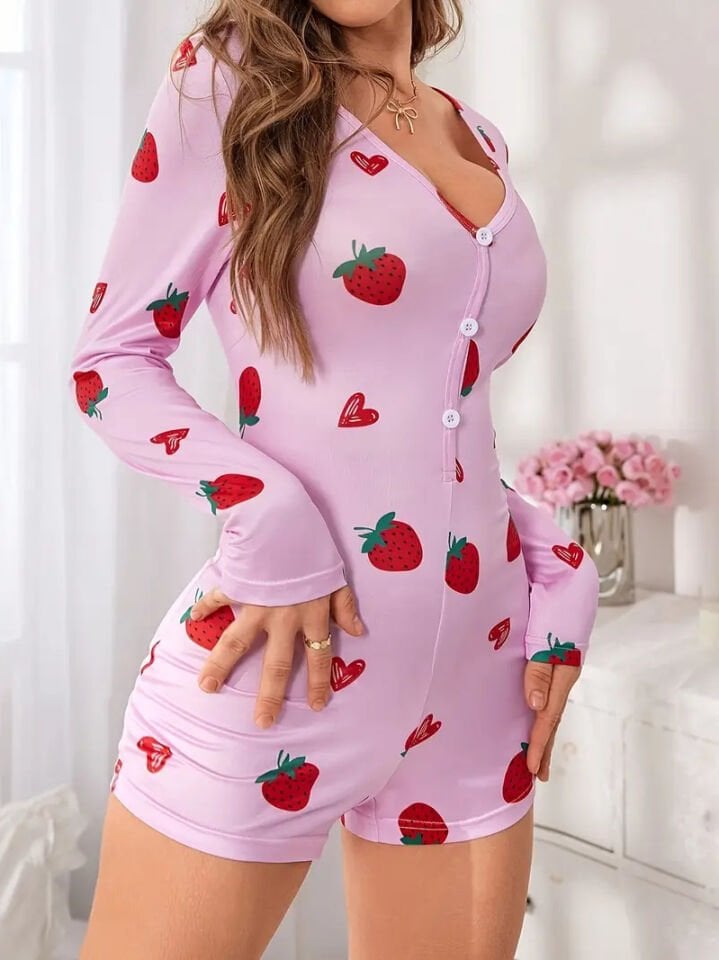 Kadın Uzun Kol Desenli Ve Düğmeli Rahat Kullanım Gecelik Tulum T5 XS - PEMBE ÇİLEKLİ DESEN