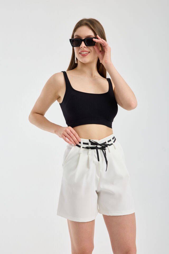 Kadın Çift Biye Kemerli Yüksek Bel  Pileli Günlük Şort 2441 XL - BEYAZ