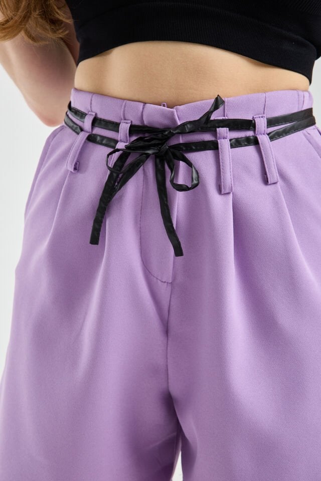 Kadın Çift Biye Kemerli Yüksek Bel  Pileli Günlük Şort 2441 XL - LİLA