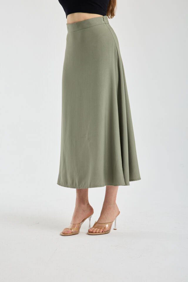 Kadın Dökümlü Yandan Fermuarlı Tesettür Uyumlu Uzun Kloş Etek 2512 S - YEŞİL