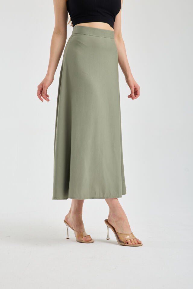 Kadın Dökümlü Yandan Fermuarlı Tesettür Uyumlu Uzun Kloş Etek 2512 S - YEŞİL