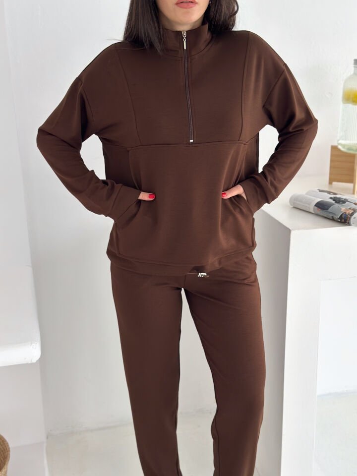 DİK YAKA PARÇALI EŞOFMAN TAKIMI MODAL KUMAŞ CEPLİ - WM2561 - KAHVERENGİ - XL