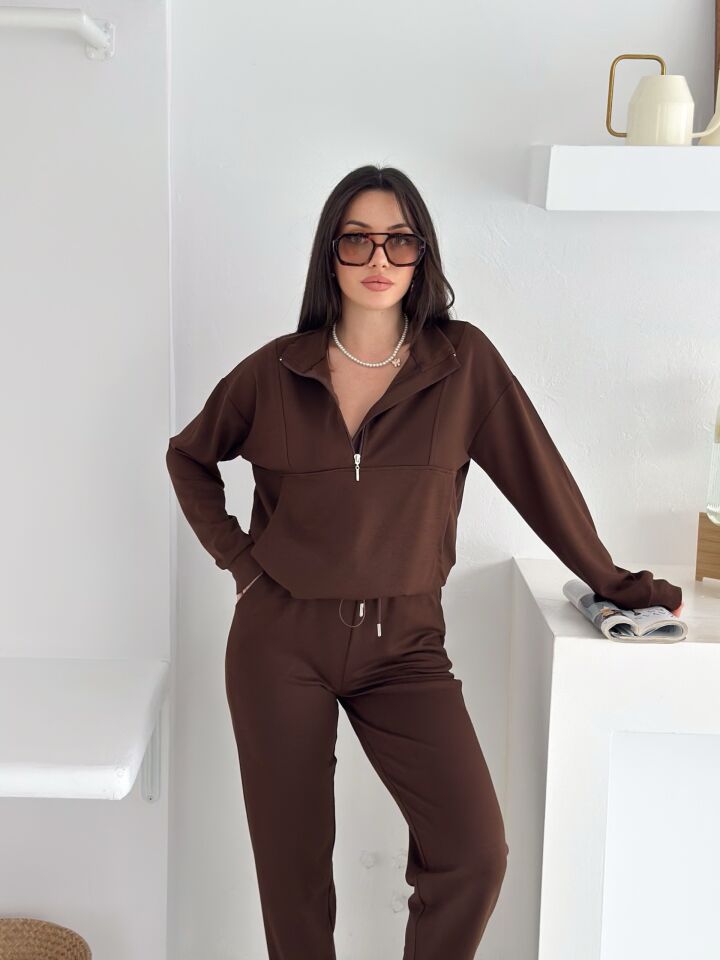 DİK YAKA PARÇALI EŞOFMAN TAKIMI MODAL KUMAŞ CEPLİ - WM2561 - KAHVERENGİ - XL