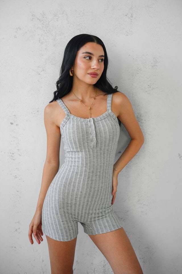 Kadın Yumaşıcık Dokulu Kumaş Askılı Ve Düğmeli Model WM 2XL - AÇIK GRİ