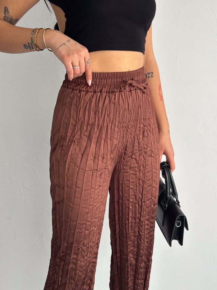 Kadın Günlük ve Spor Kırışık Saten Pantolon M - KAHVERENGİ