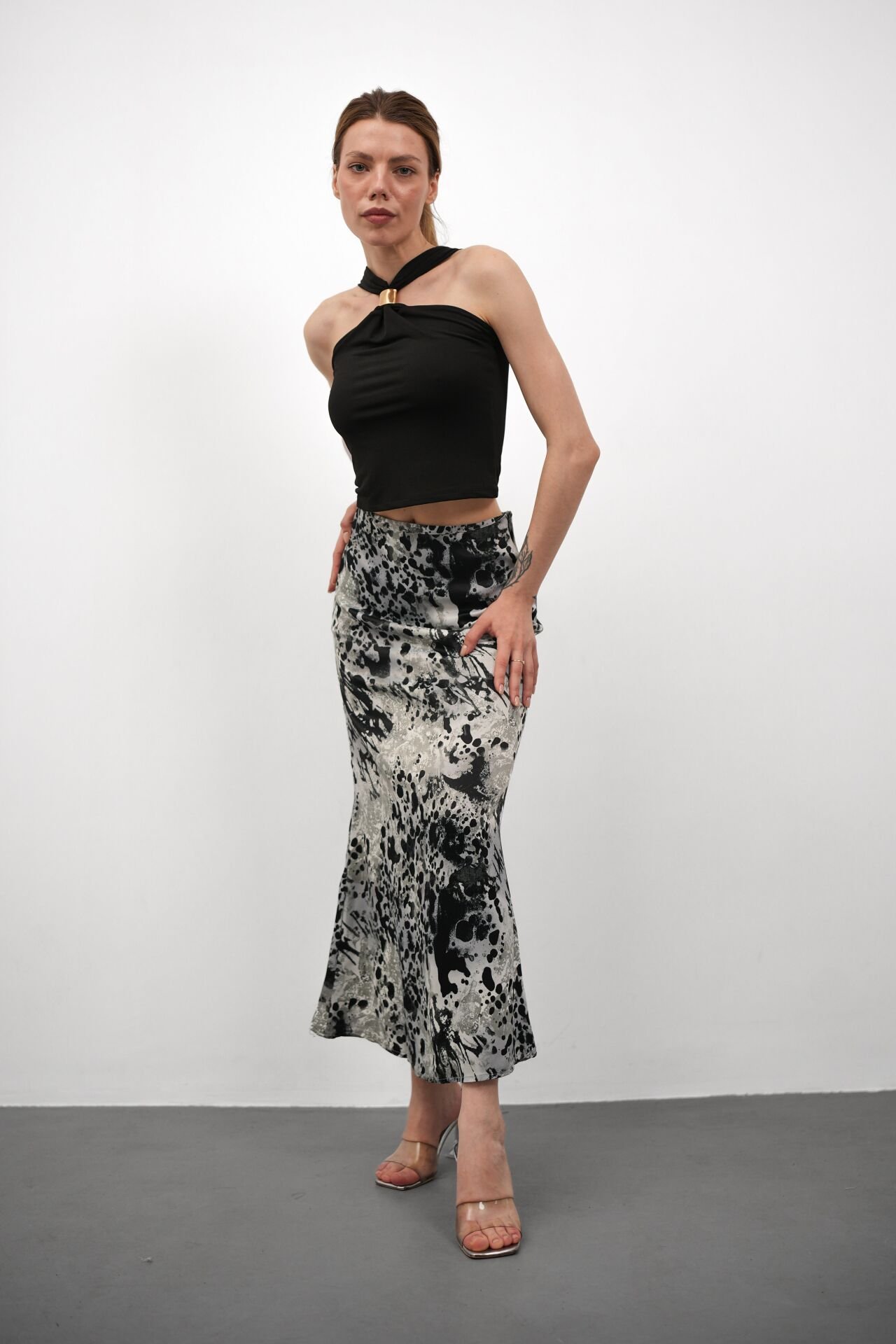 Kadın Uzun Desenli Saten Etek