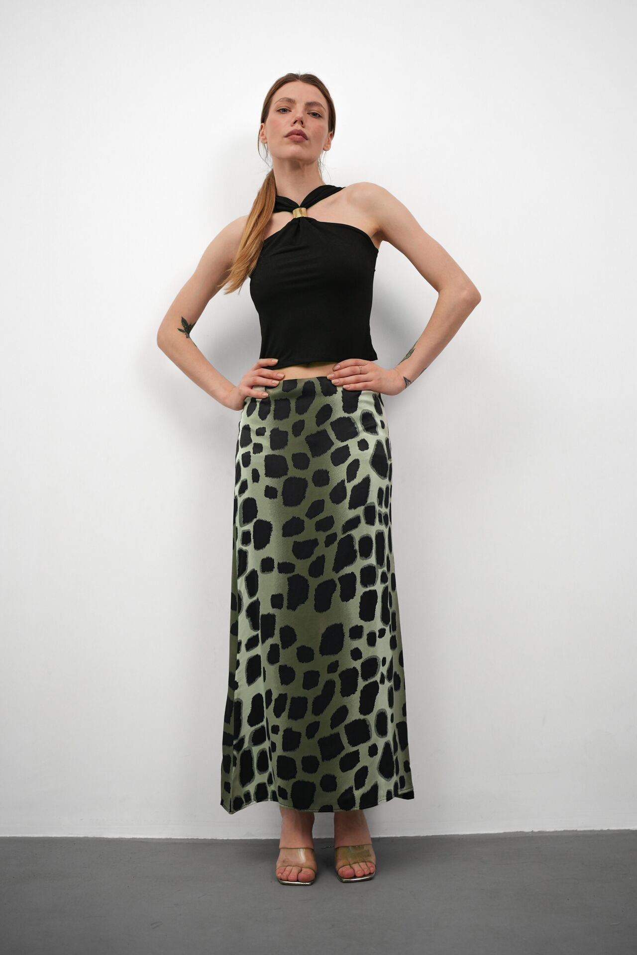 Kadın Uzun Desenli Saten Etek M - KOD-1 YEŞİL