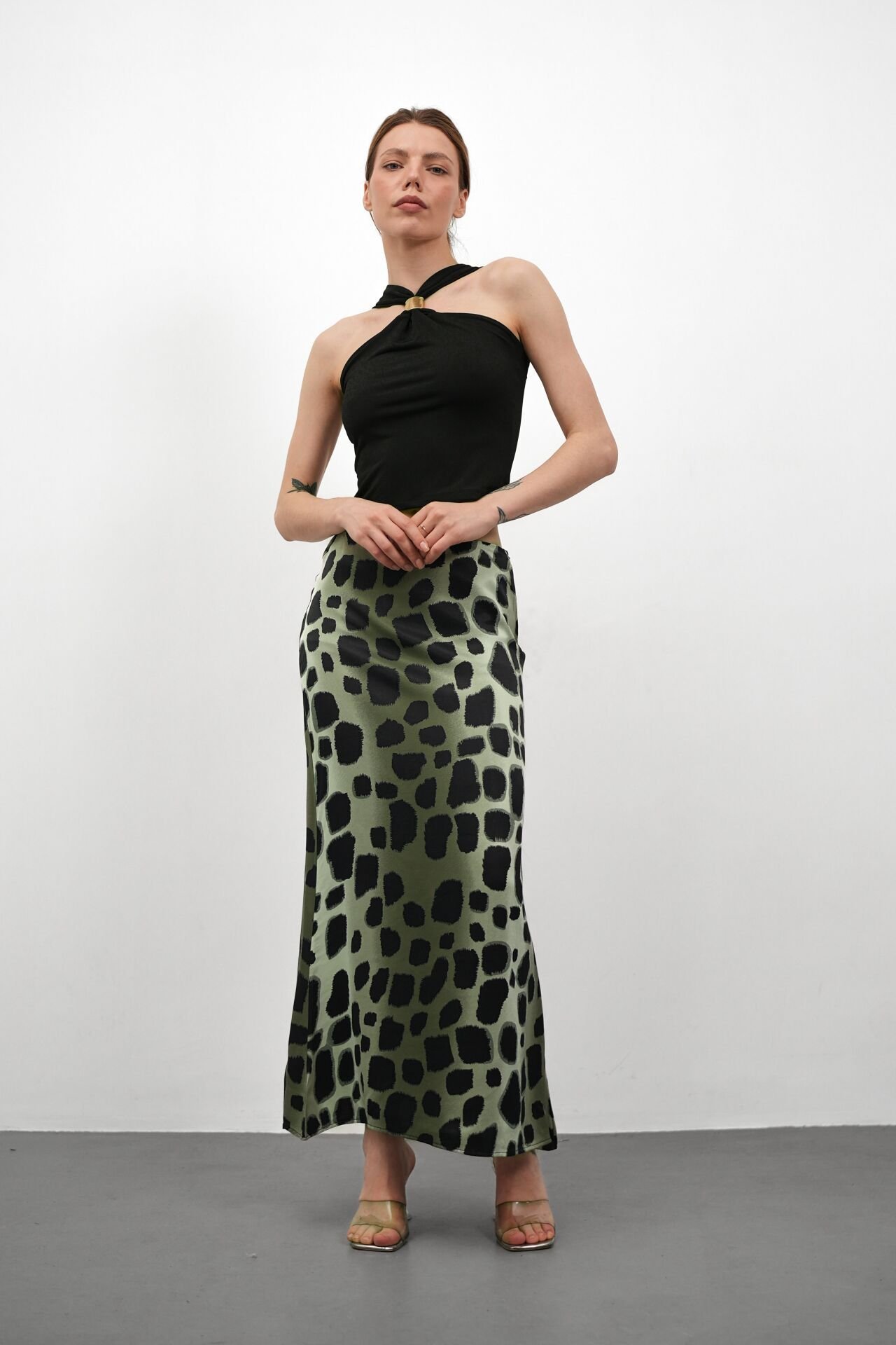 Kadın Uzun Desenli Saten Etek 3XL - KOD-1 YEŞİL