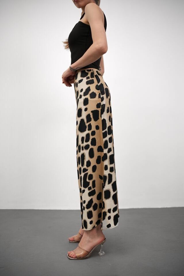 Kadın Uzun Desenli Saten Etek L - KOD-2 KAHVE