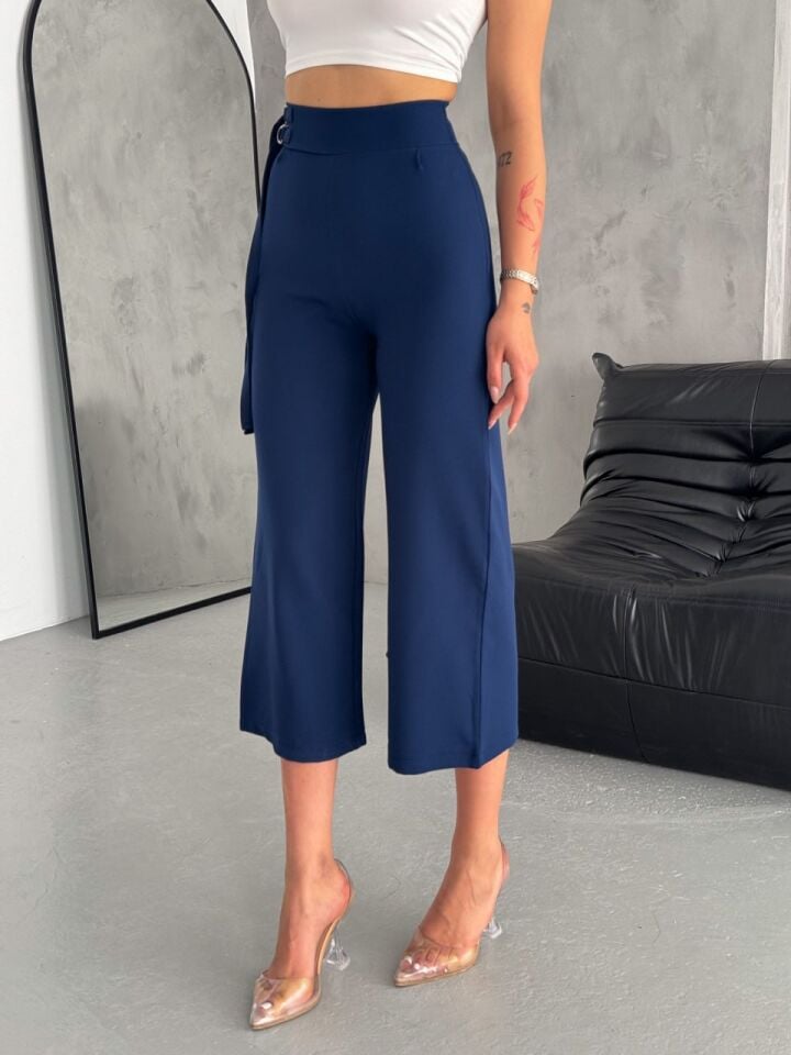 Kadın Lacivert Bermuda Kapri Midi Pantolon XL