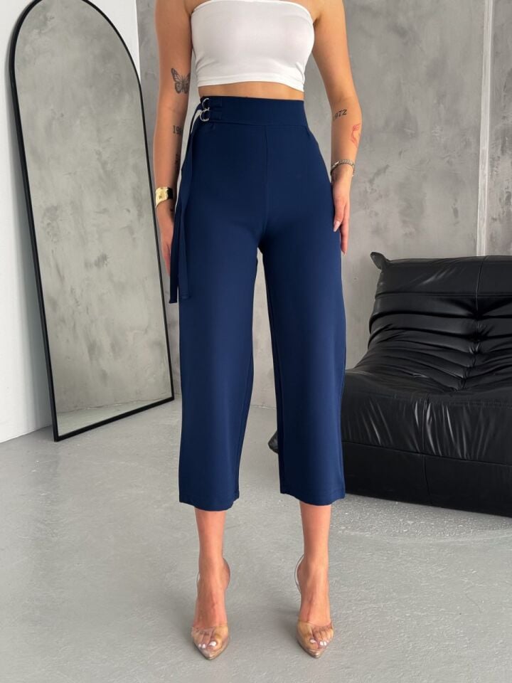 Kadın Lacivert Bermuda Kapri Midi Pantolon XL