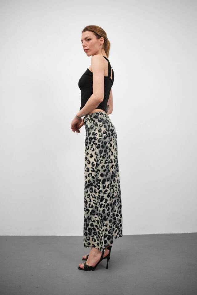 Kadın Uzun Desenli Saten Etek XL - KOD-7 LEOPAR