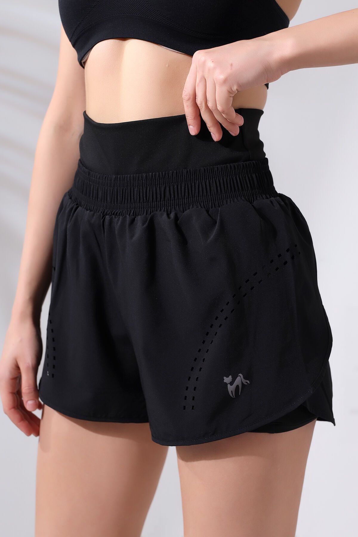 Kadın Lazer Detaylı  Siyah Deniz Şortu XL