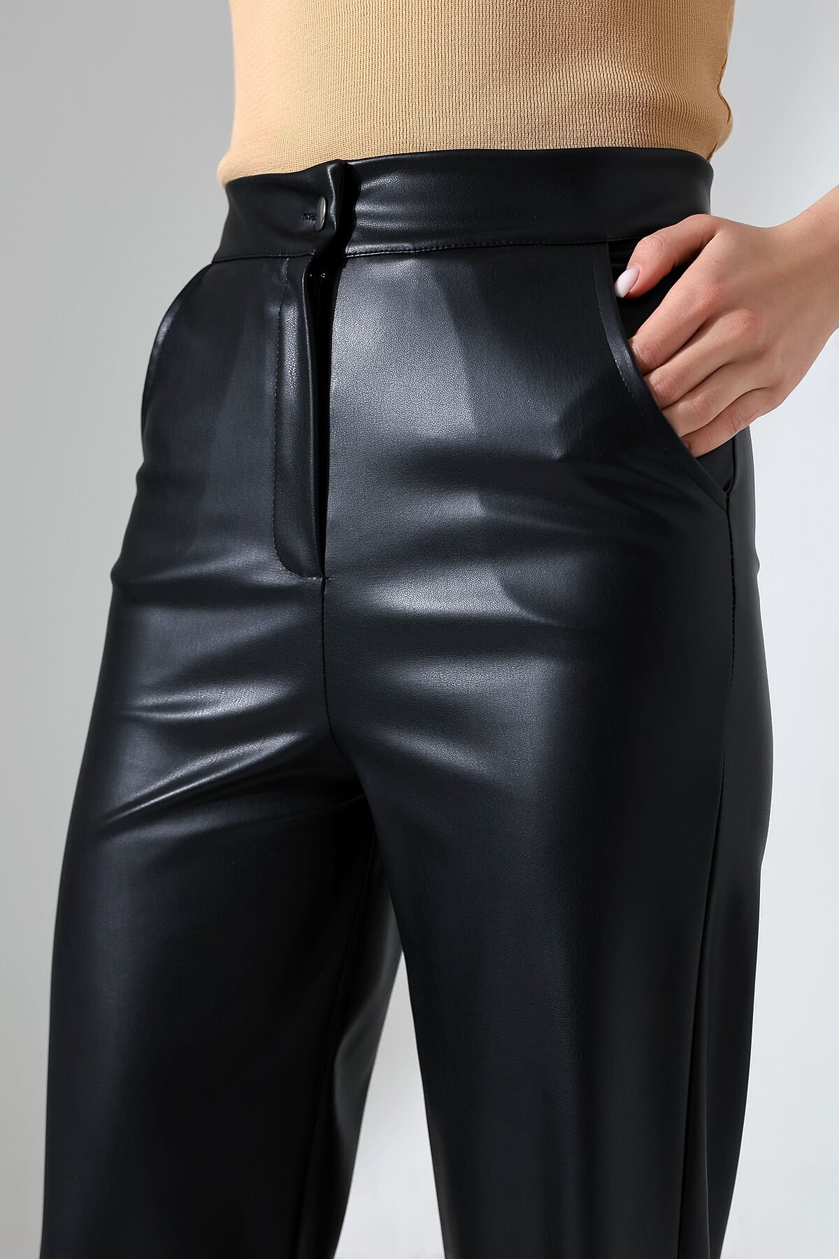 Kadın Deri Bol Paçalı Cepli Pantolon 2427 XL - SİYAH