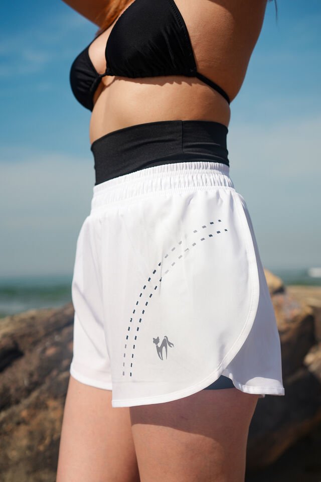 Kadın İçten Taytlı Extra Bel ve Göbek Korseli Lazerli Deniz Şortu WM L - BEYAZ