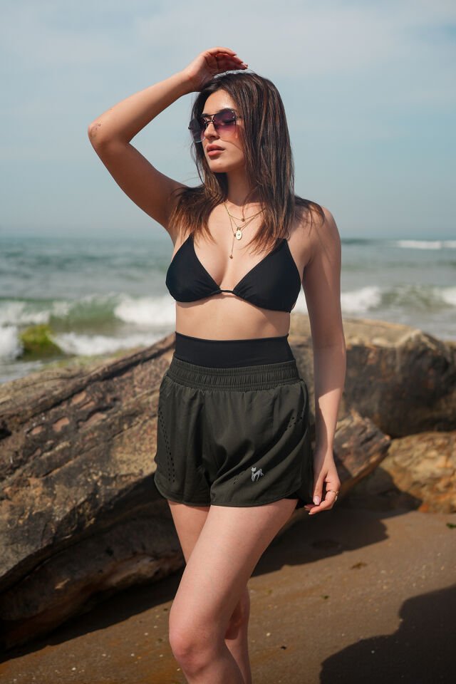 Kadın İçten Taytlı Extra Bel ve Göbek Korseli Lazerli Deniz Şortu WM L - HAKİ