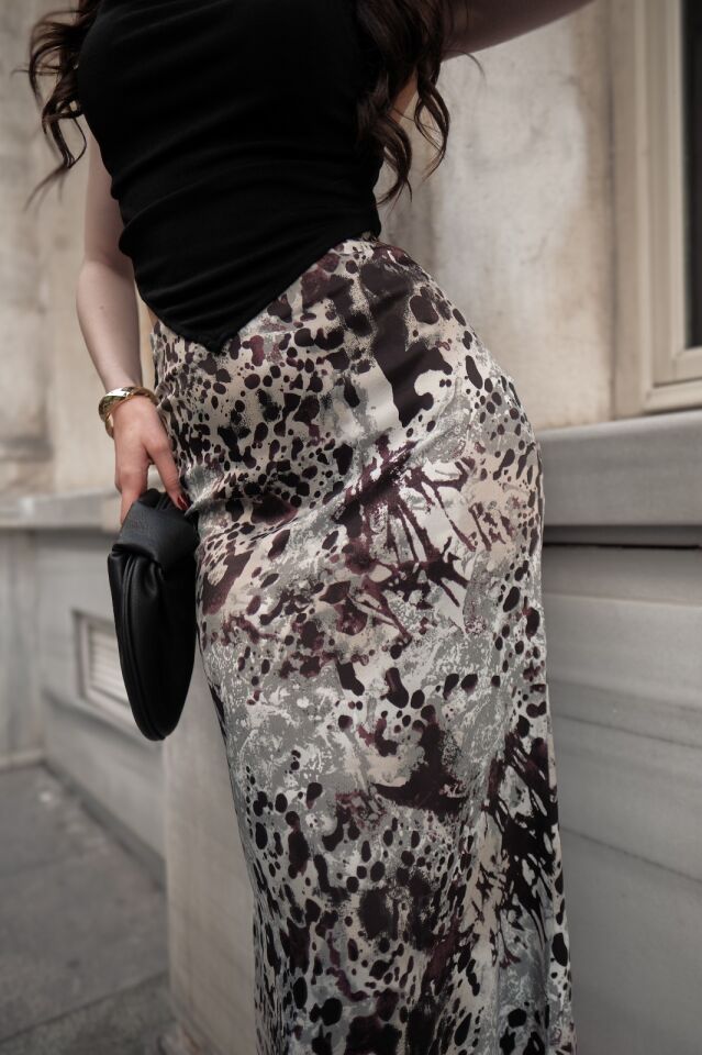 Kadın Uzun Desenli Saten Etek XL - KOD-27