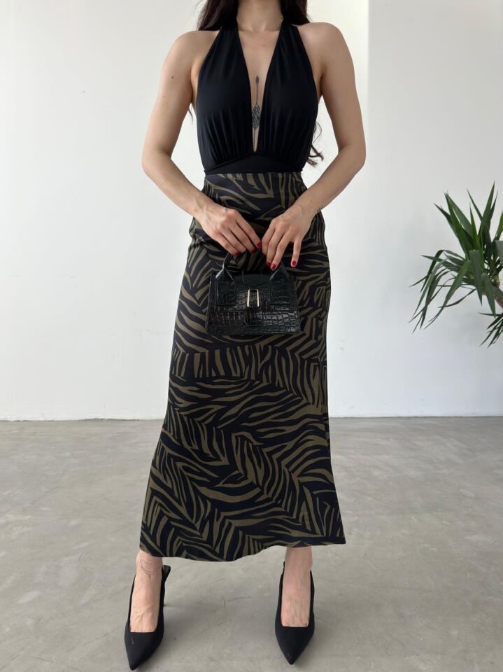 Kadın Uzun Desenli Saten Etek 3XL - KOD-26