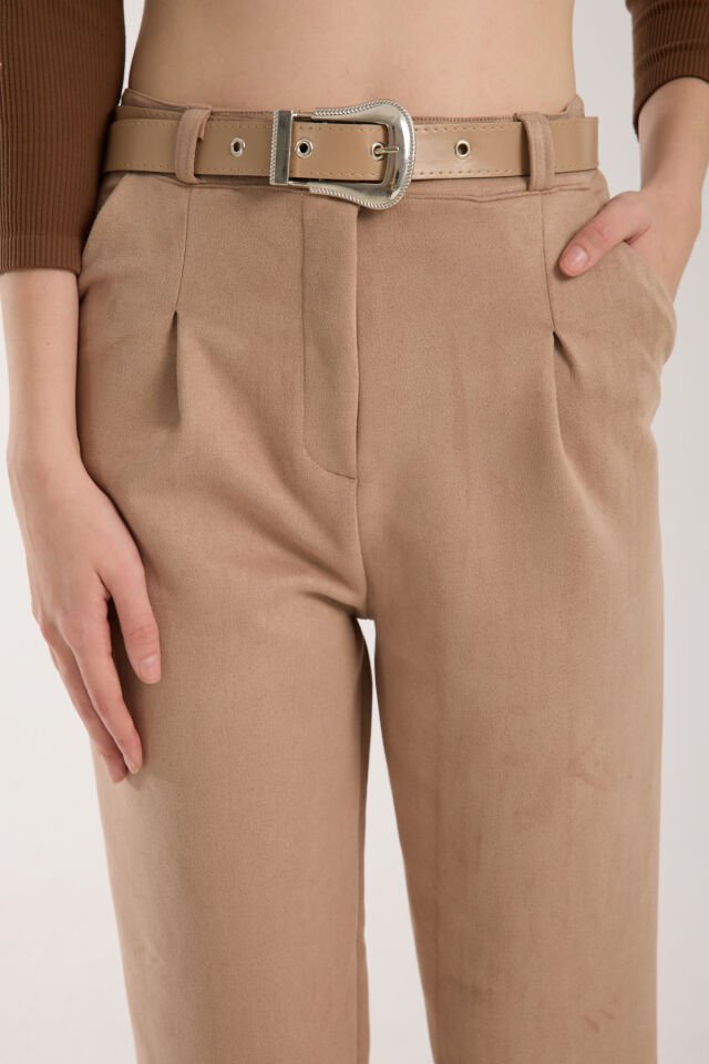 Kadın Kemerli Ön Pile Detaylı Kemerli Süet Cepli Pantolon D2-S1 M - BEJ