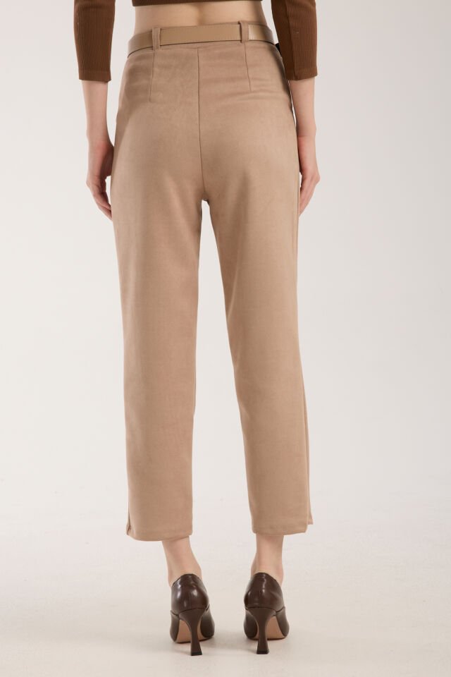 Kadın Kemerli Ön Pile Detaylı Kemerli Süet Cepli Pantolon D2-S1 M - BEJ