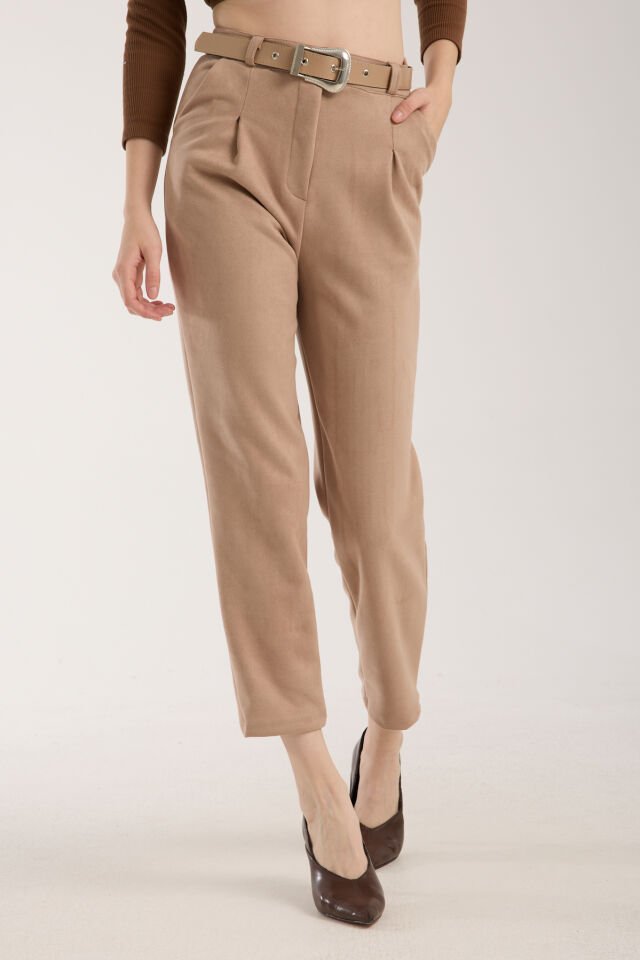 Kadın Kemerli Ön Pile Detaylı Kemerli Süet Cepli Pantolon D2-S1 M - BEJ