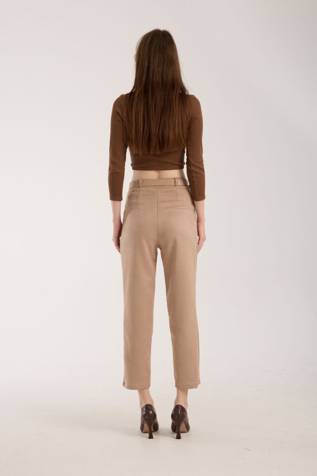 Kadın Kemerli Ön Pile Detaylı Kemerli Süet Cepli Pantolon D2-S1 M - BEJ