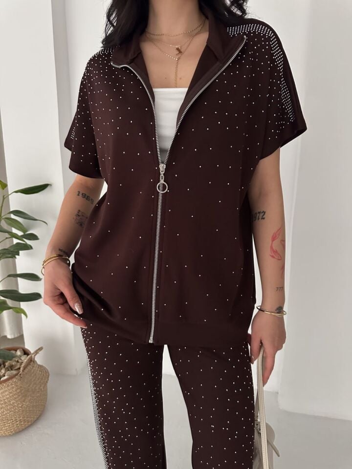 Kadın Komple Taş Detaylı Fermuarlı Yelek & Bol Paça Pantolon İkili Takım XL - KAHVE