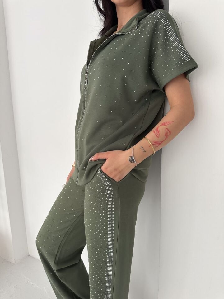 Kadın Komple Taş Detaylı Fermuarlı Yelek & Bol Paça Pantolon İkili Takım 2655 XL - HAKİ