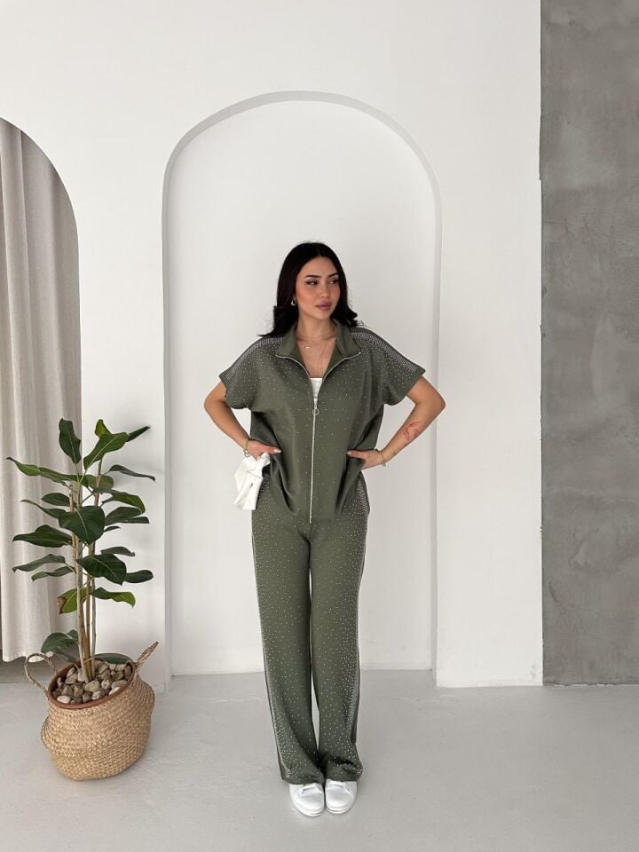 Kadın Komple Taş Detaylı Fermuarlı Yelek & Bol Paça Pantolon İkili Takım 2655 XL - HAKİ
