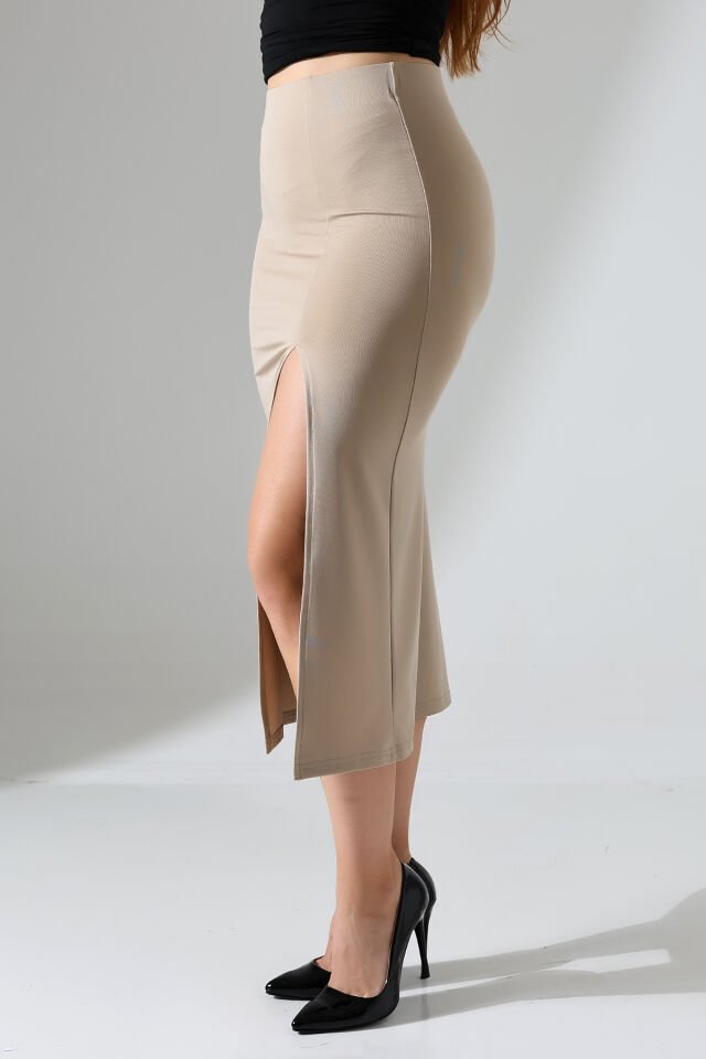 Kadın Önden Yırmaçlı Midi Boy Likralı Etek L - BEJ